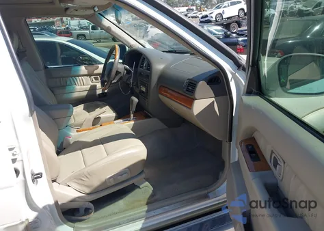 2003 Infiniti Qx4 from USA, damaged, VIN LOT-1-44611934